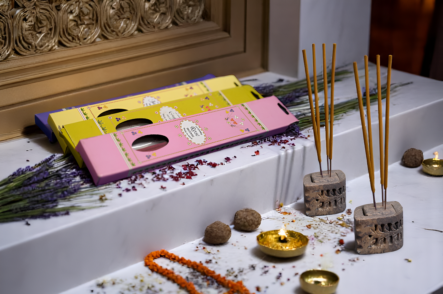Flora Incense Sticks – 15g (Pack of 10)